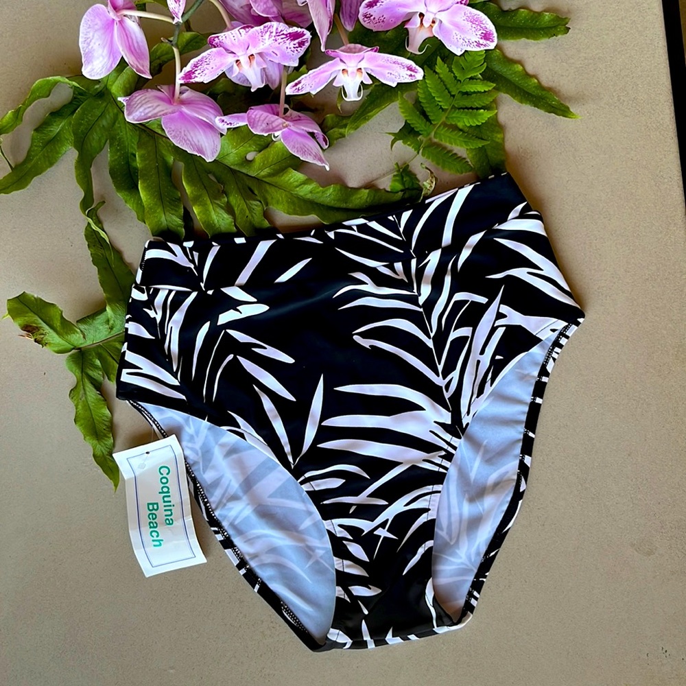 High Waisted Black & White Leaf Print Bikini Bottoms with 1 1/4” Band / Size L